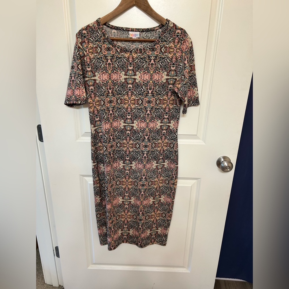 LuLaRoe Colorful Paisley Print Top/Dress